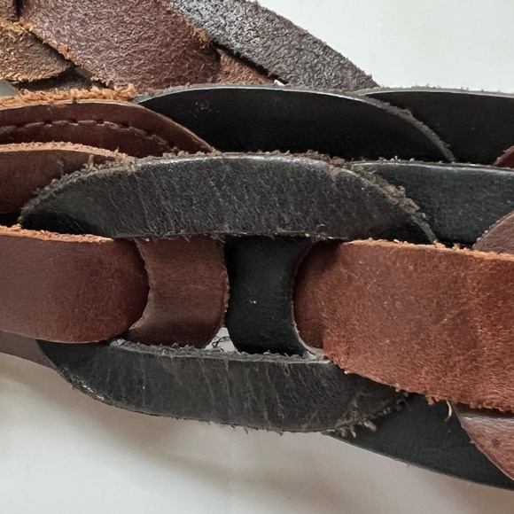 Old Navy Leather Belt Linked Round Buckle Size Medium Brown and Black - Picture 3 of 6
